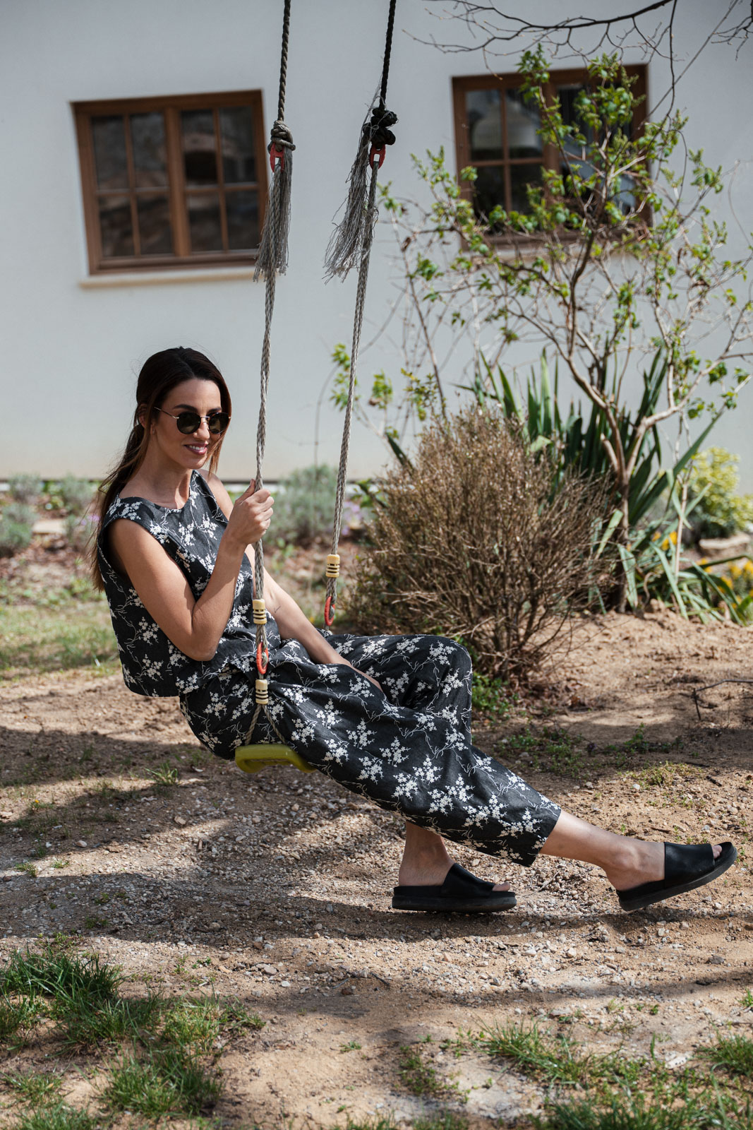 Pants Sunna Embroidery black jeans