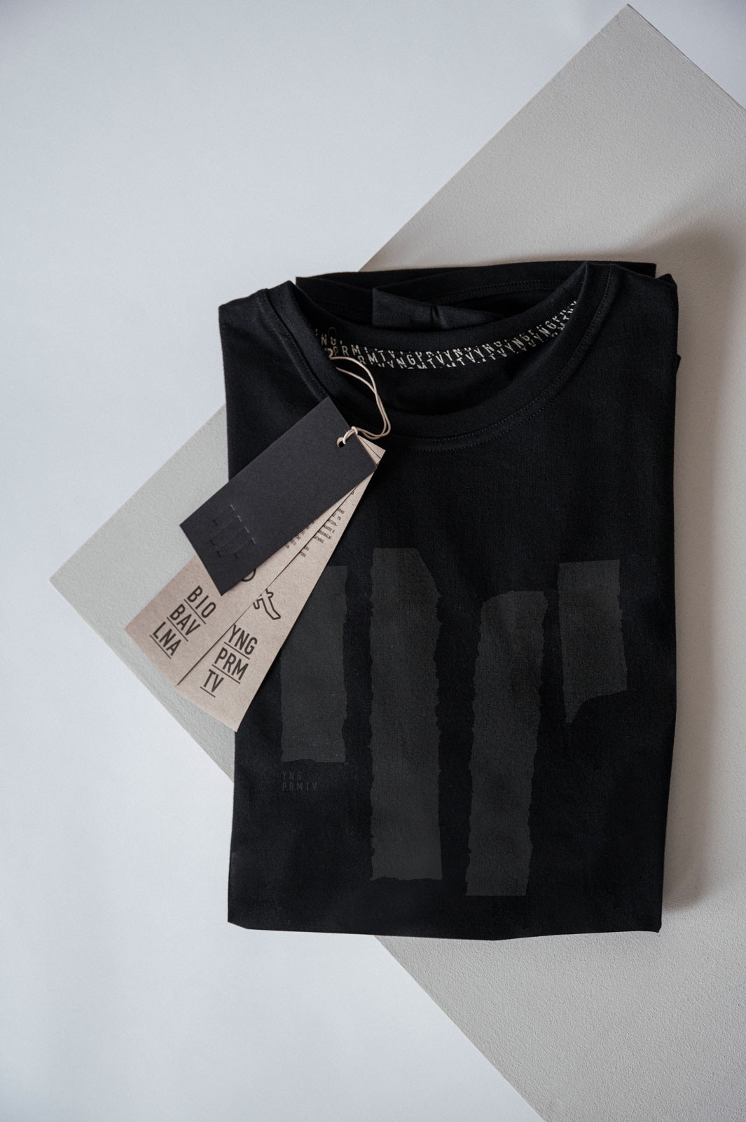 Pure YP edice Torn YP black