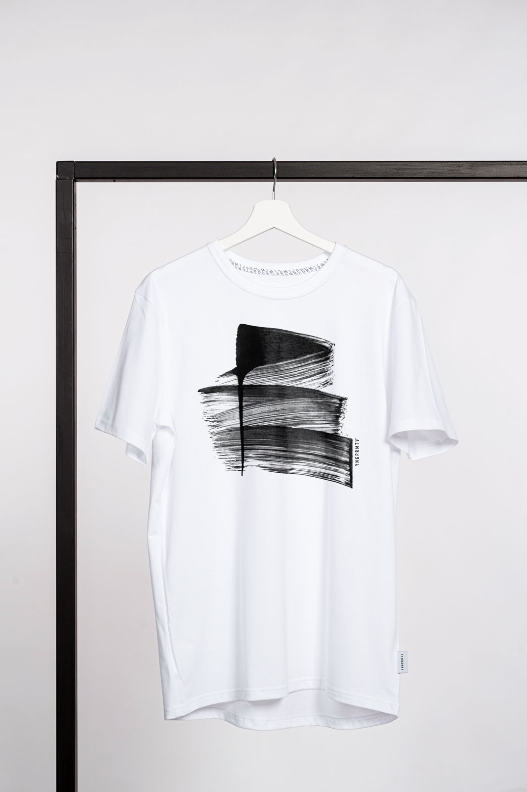 men t-shirt Brush white