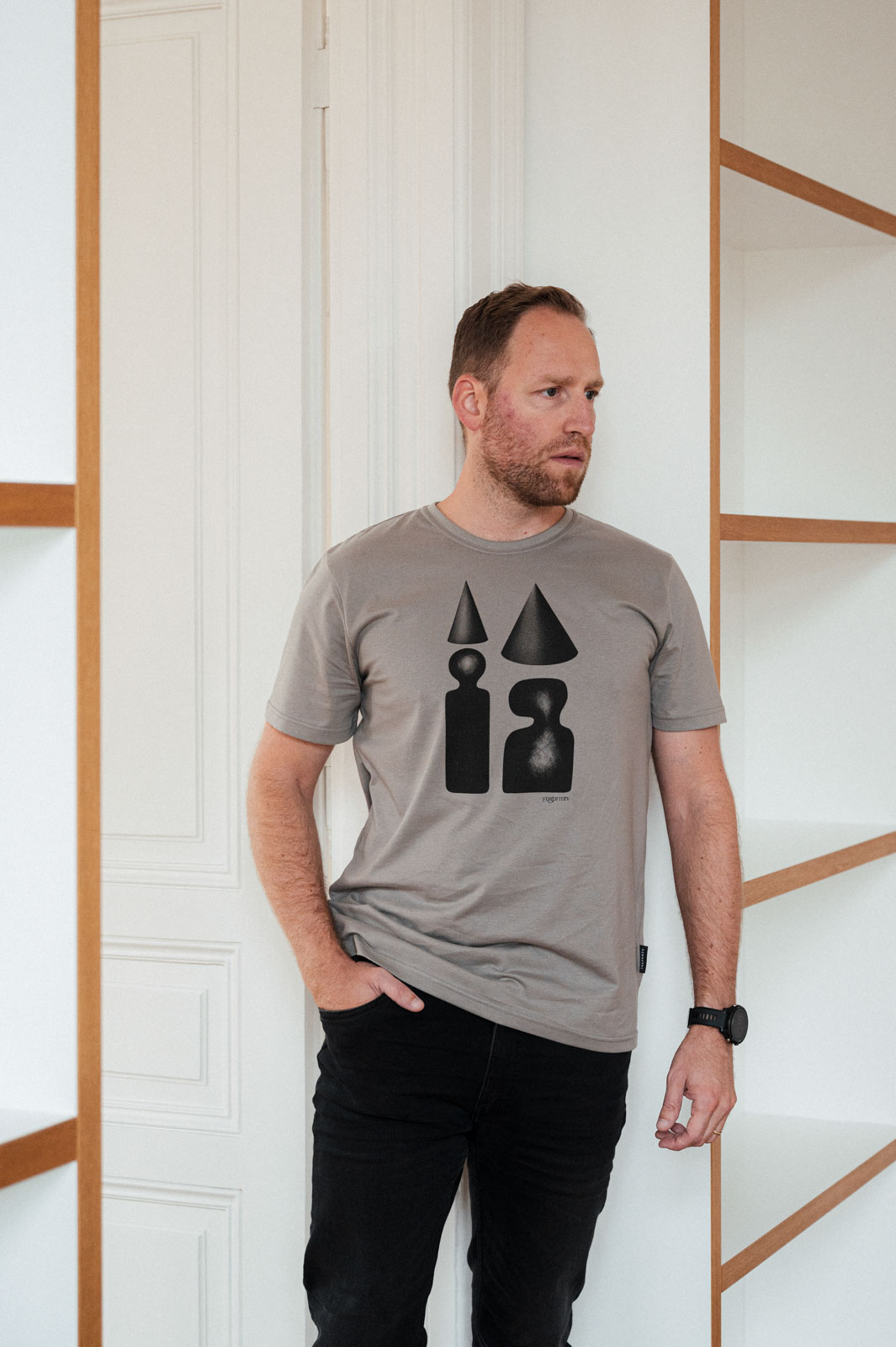men t-shirt Heads sand