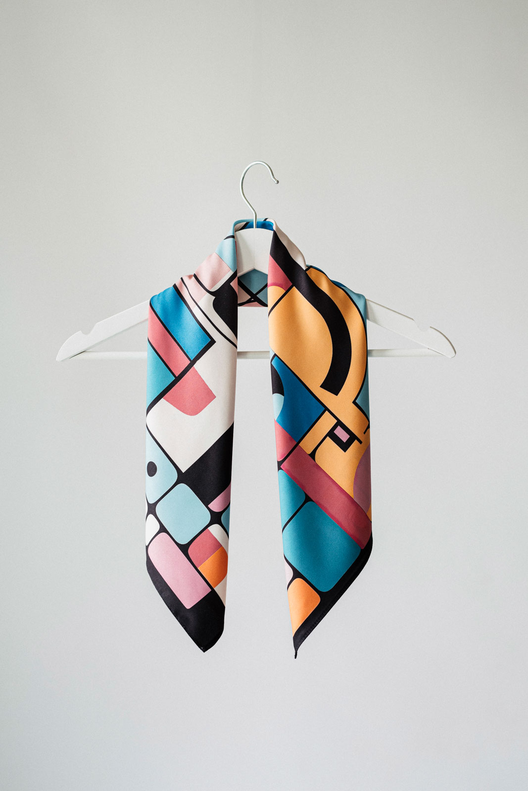 Scarf muralesque