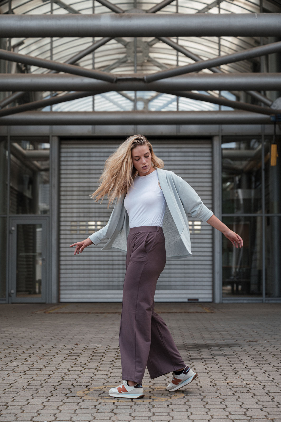sweatshirt and rollneck Neha ice blue