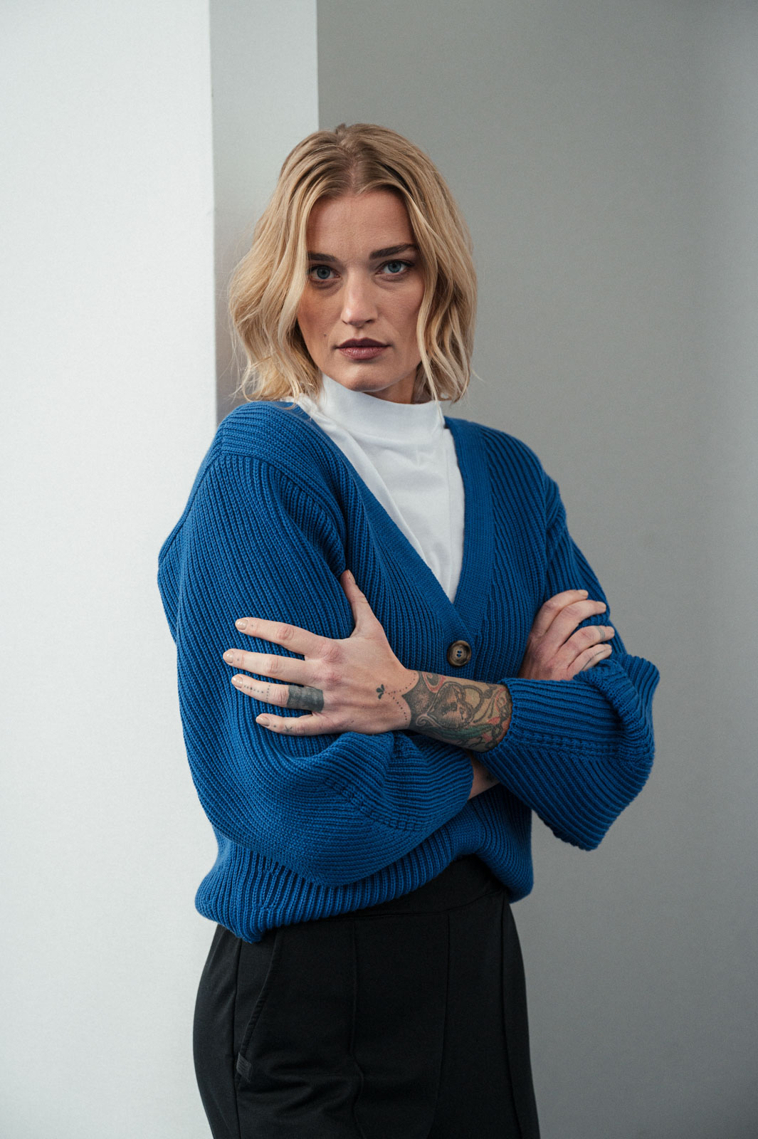 svetry merino Courtney 100% merino extra fine electric blue