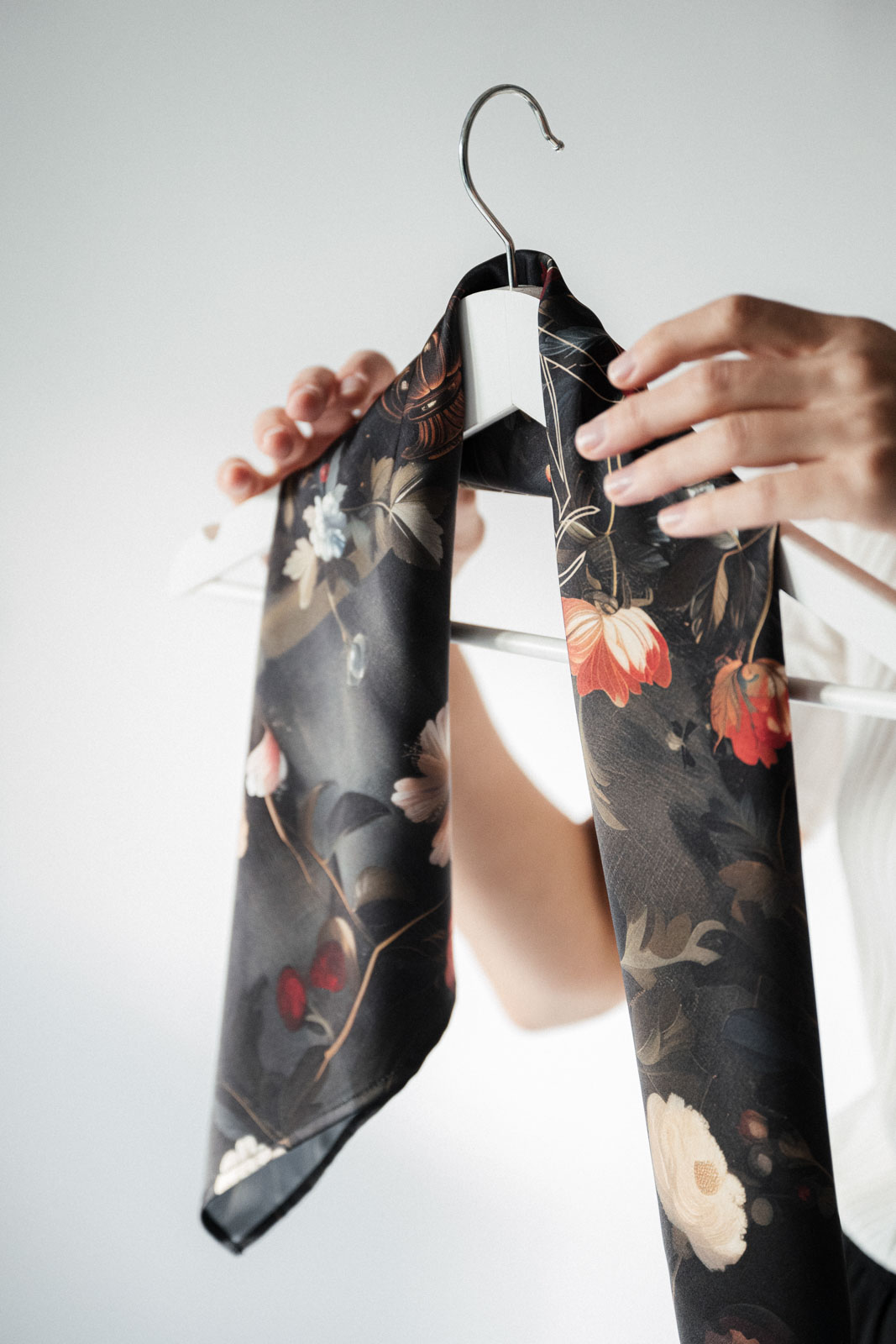 Scarf arabesque