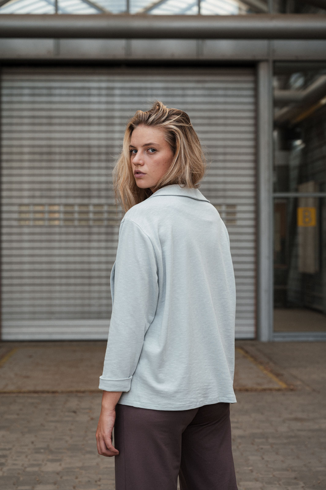 sweatshirt and rollneck Neha ice blue