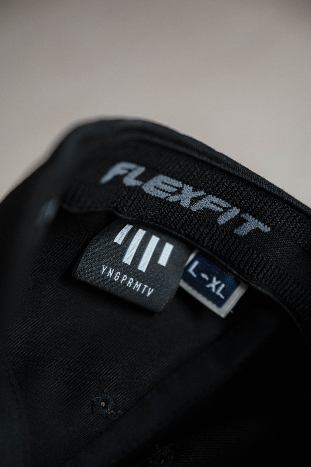 Hats Flexfit YP black