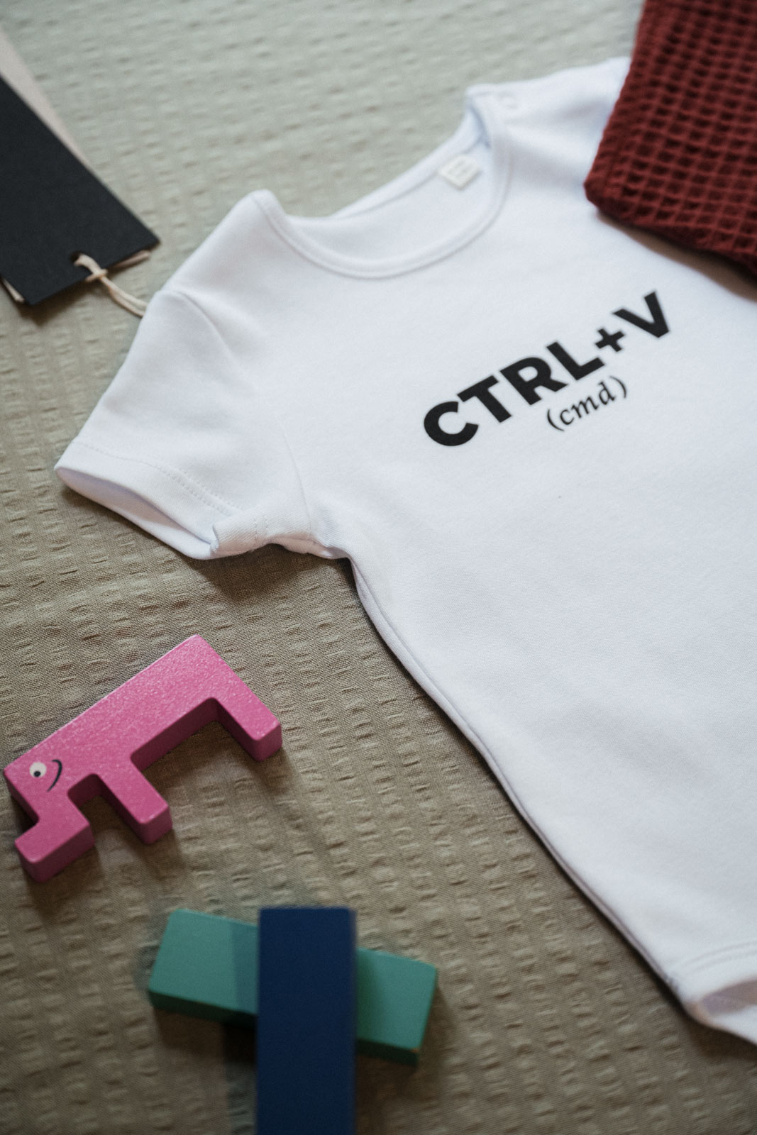 kids body Ctrl+v white