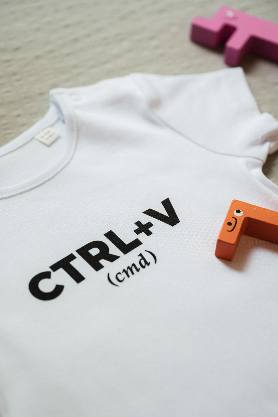 kids body Ctrl+v white