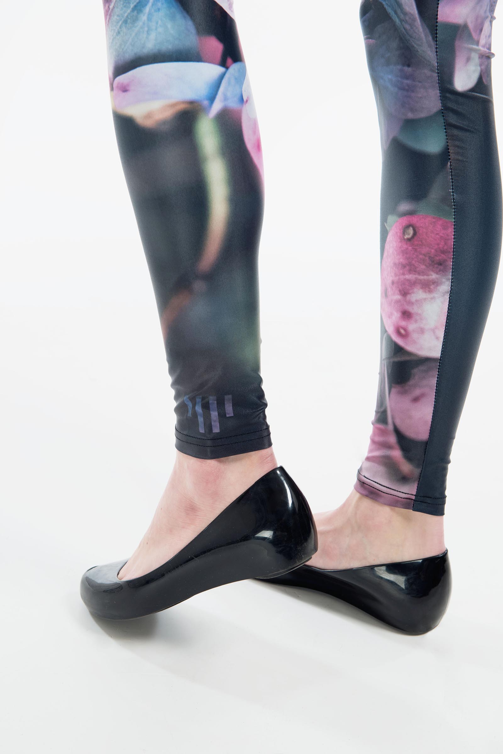 functional leggings Hydrangea black