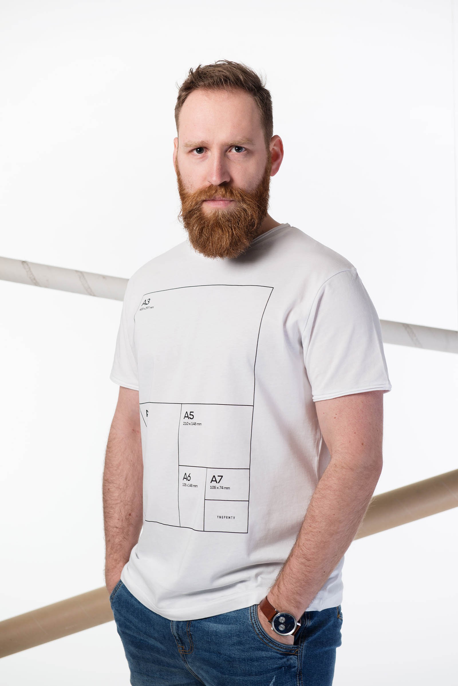 t-shirt Format white