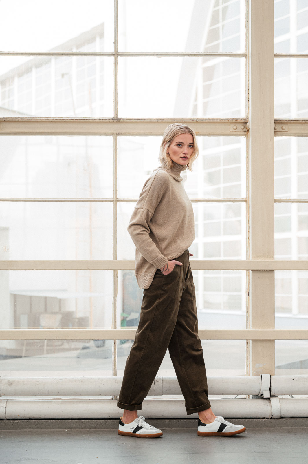 Kalhoty Laura cord Khaki manestr