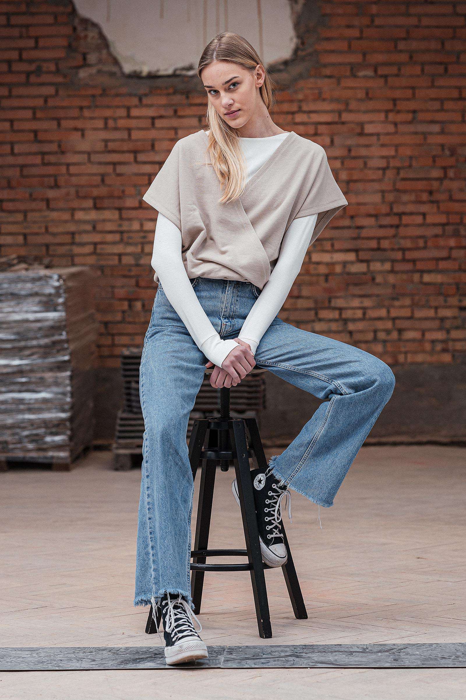 t-shirt and shirt Lotta cream