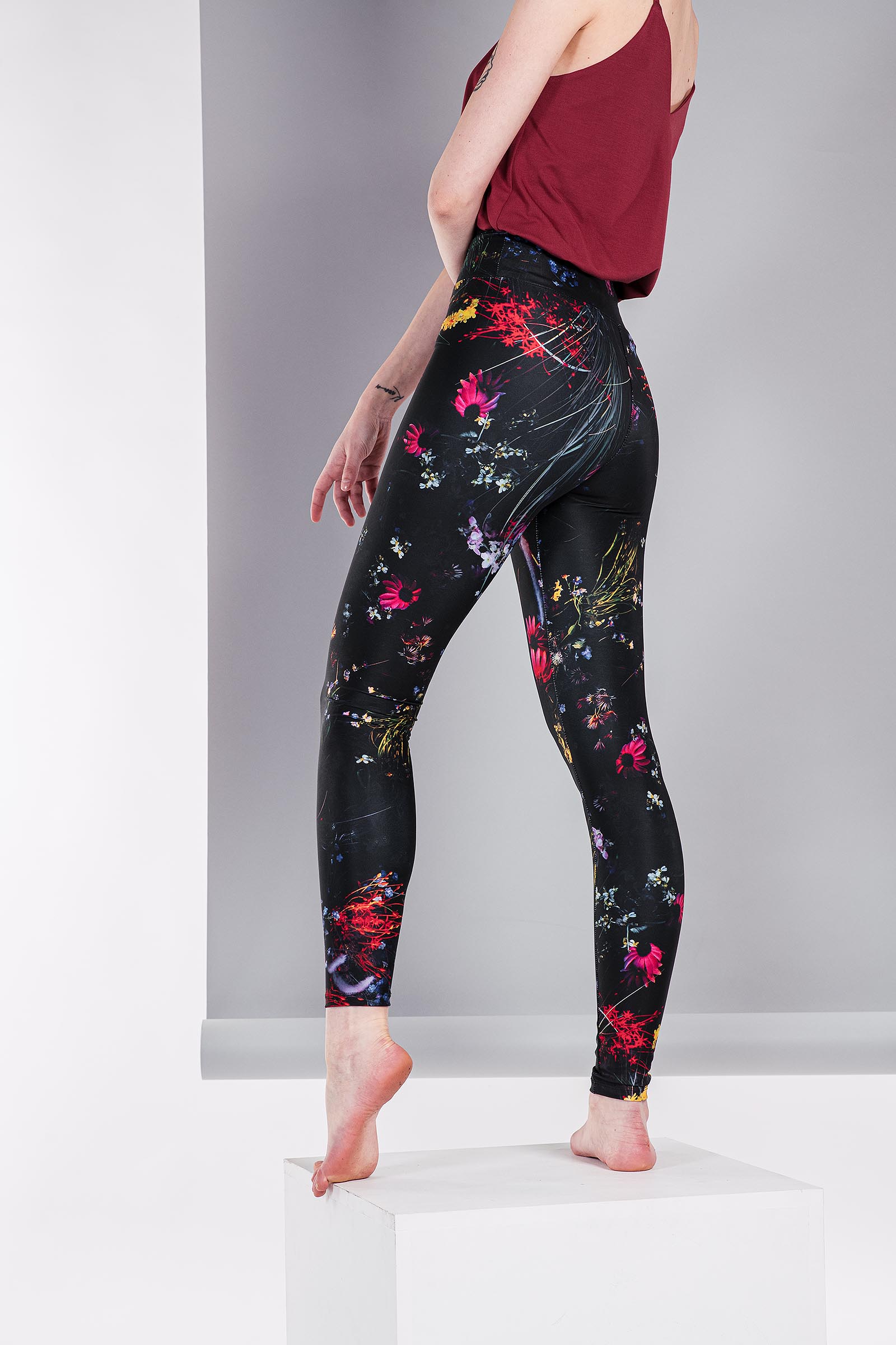 functional leggings Meadow flowers