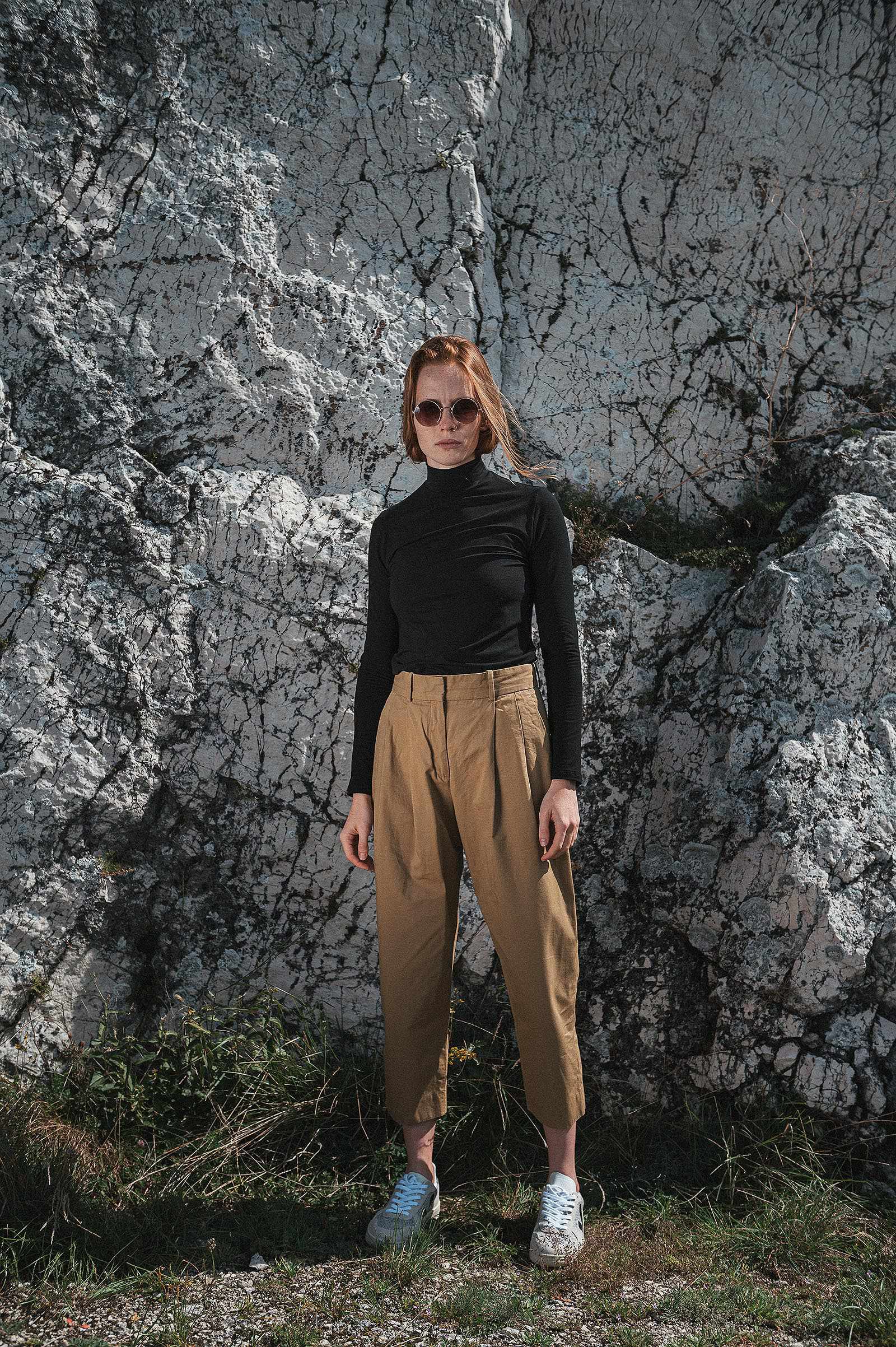 Basic Alma black