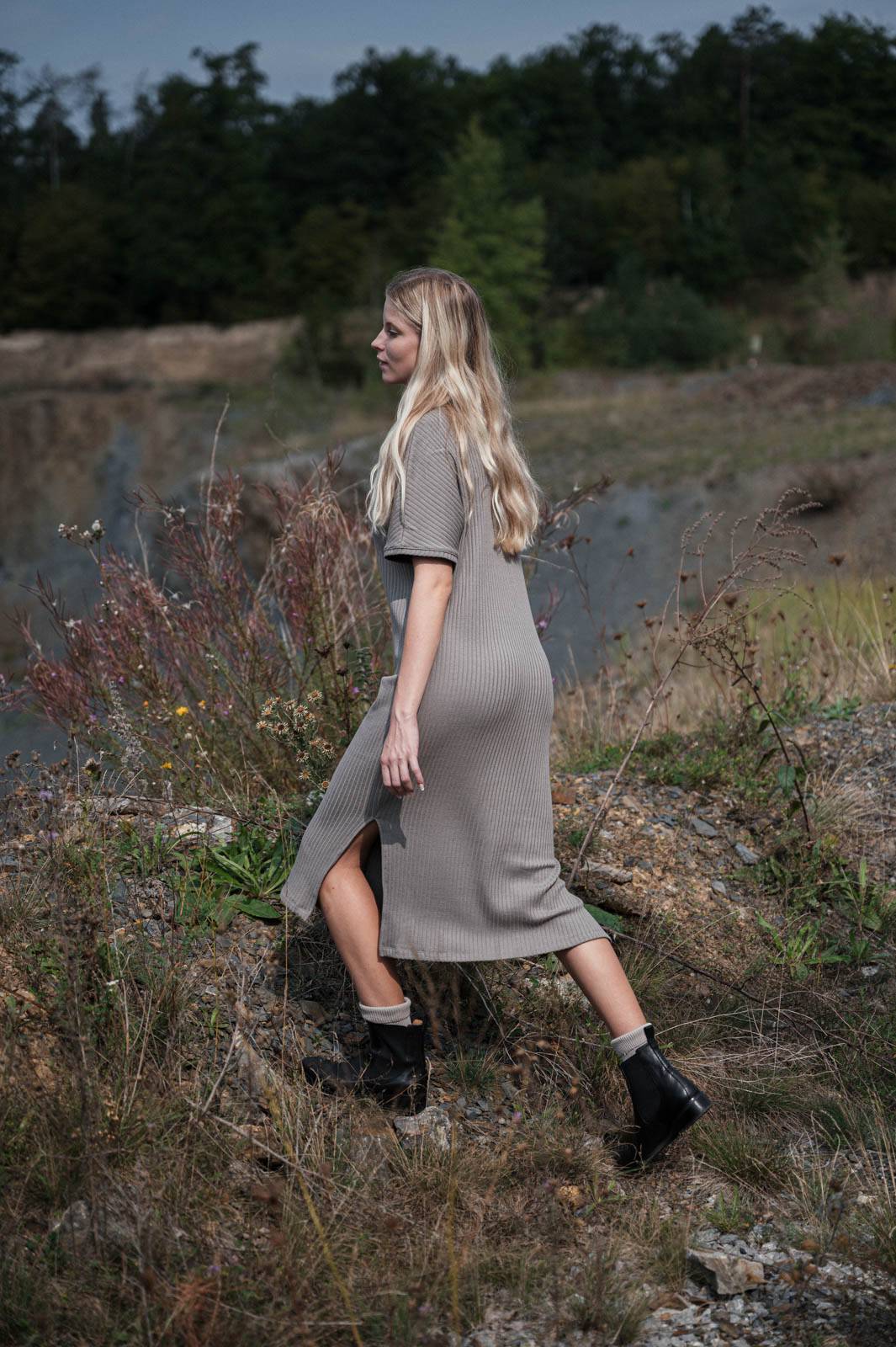 Dresses and skirts Catty taupe