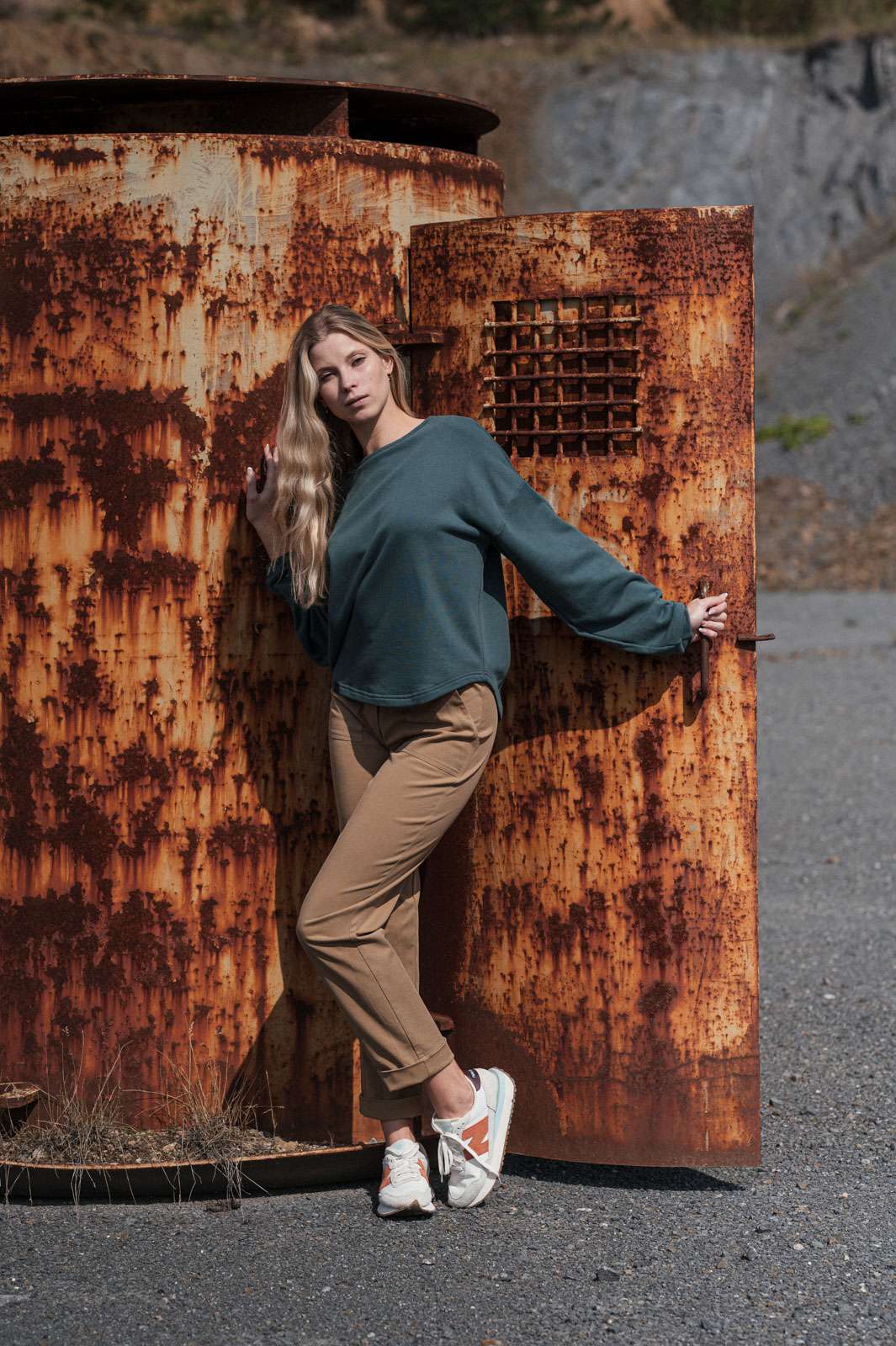 sweatshirt and sweathers Saga sage