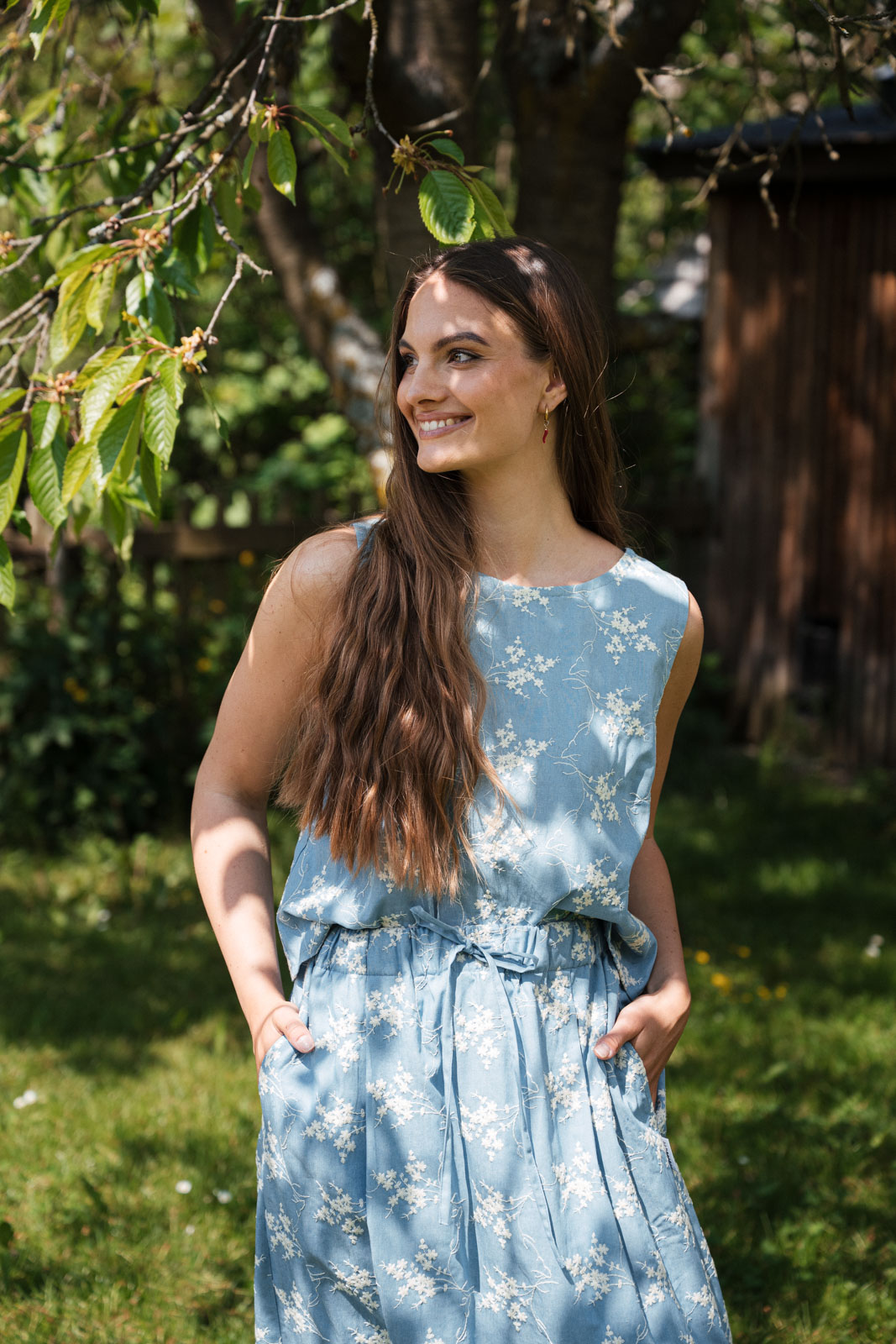 Dresses & skirts Nola blue embroidery jeans