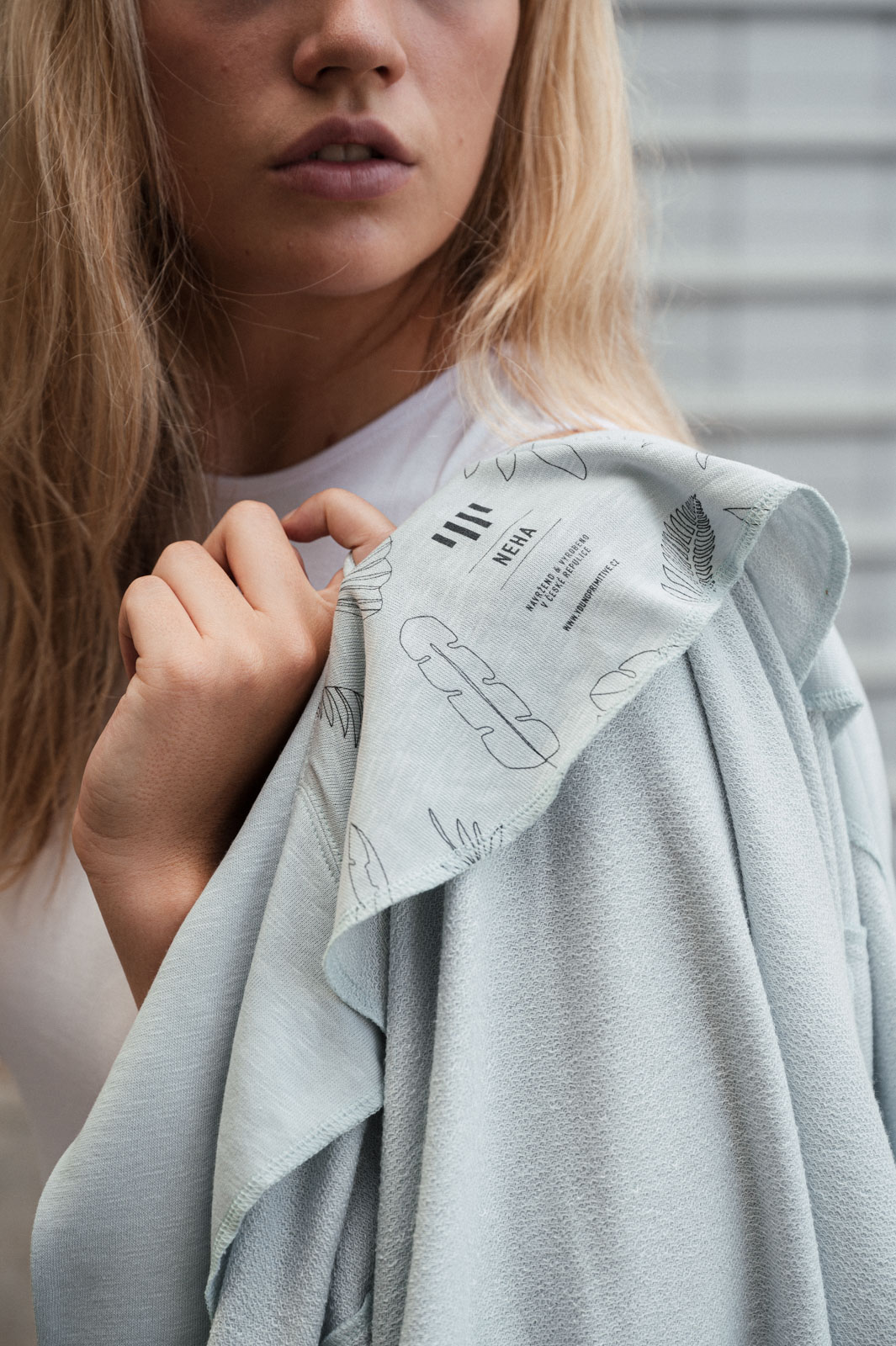 sweatshirt and rollneck Neha ice blue