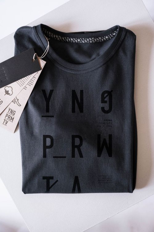 pnsk triko Typo tee tmav ed